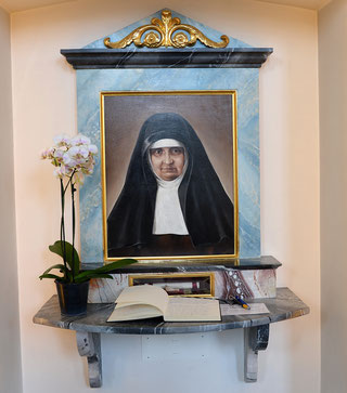 Nische in der Kirche, die Mutter Maria Berrnarda gewidmet ist.