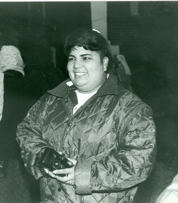 Liliana Sanchez Rios bei Besuch des Geburtshauses von Maria Bernarda in Auw 1995.